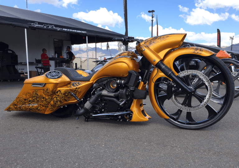 Jimmy Small's Gold Road King - Speed By Design